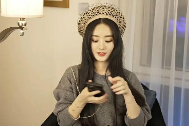 Đoạn quảng cáo mới của Triệu Lệ Dĩnh vô tình khui lại scandal của Dương Mịch 4 năm trước - Ảnh 2. Đoạn quảng cáo mới của Triệu Lệ Dĩnh vô tình khui lại scandal của Dương Mịch 4 năm trước - Ảnh 2.