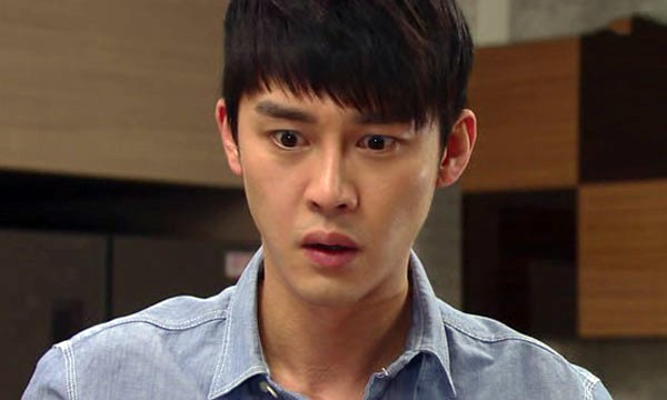Đi làm xa về thăm nhà, vợ hầm hầm tức giận đưa cho tôi một sợi tóc rồi bế con bỏ đi khiến tôi sững sờ - Ảnh 1. Đi làm xa về thăm nhà, vợ hầm hầm tức giận đưa cho tôi một sợi tóc rồi bế con bỏ đi khiến tôi sững sờ - Ảnh 1.