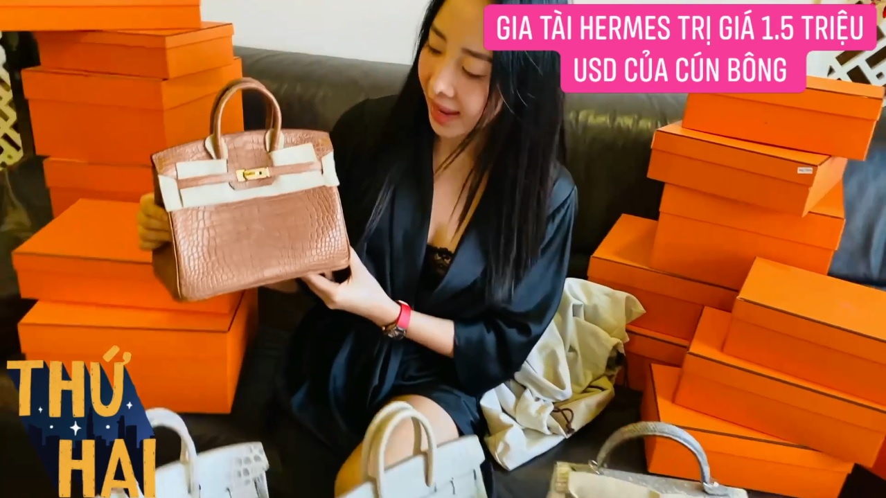 Hot mom nhiều túi Hermès hơn cả Ngọc Trinh lần đầu hé lộ gia tài túi hơn 30 tỷ, nhiều mẫu hot hit chưa chắc có tiền đã mua được - Ảnh 6. Hot mom nhiều túi Hermès hơn cả Ngọc Trinh lần đầu hé lộ gia tài túi hơn 30 tỷ, nhiều mẫu hot hit chưa chắc có tiền đã mua được - Ảnh 6.