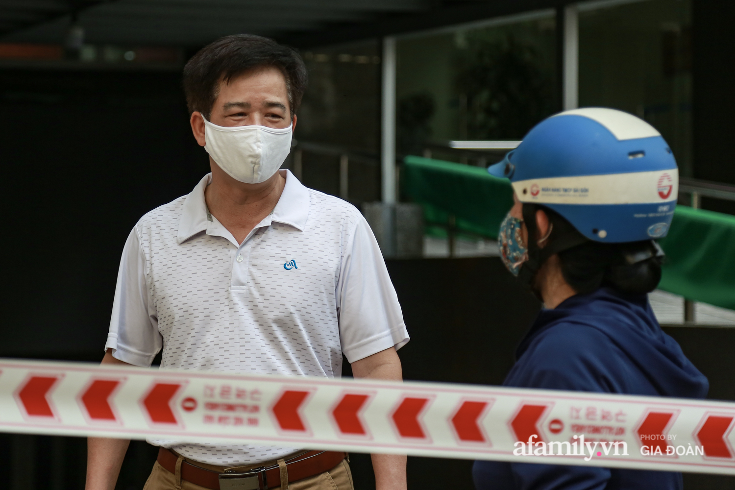 Hà Nội: Phong tỏa tòa chung cư 2000 dân nơi có bệnh nhân dương tính với SARS-CoV-2 liên quan đến chùm ca bệnh Bệnh viện K Tân Triều - Ảnh 6.