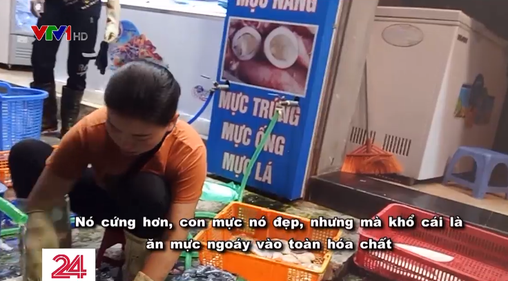 Kinh hãi công nghệ tẩy trắng mực thối bằng oxy già - Ảnh 3.