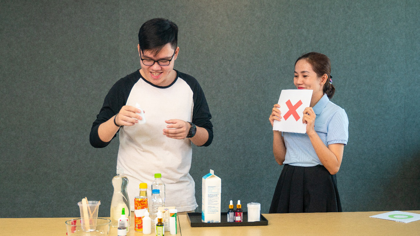 Thí nghiệm nhà làm ‘hớp hồn” các bạn trẻ “Siêu Trí Tuệ” - Ảnh 3. Thí nghiệm nhà làm ‘hớp hồn” các bạn trẻ “Siêu Trí Tuệ” - Ảnh 3.
