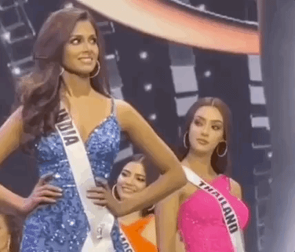 Khoảnh khắc được cho là “xấu xí” của người đẹp Thái Lan tại Miss Universe 2020: Hết liếc xéo thí sinh khác lại tới biểu cảm “khó ở” khi Mexico nhận giải - Ảnh 3.