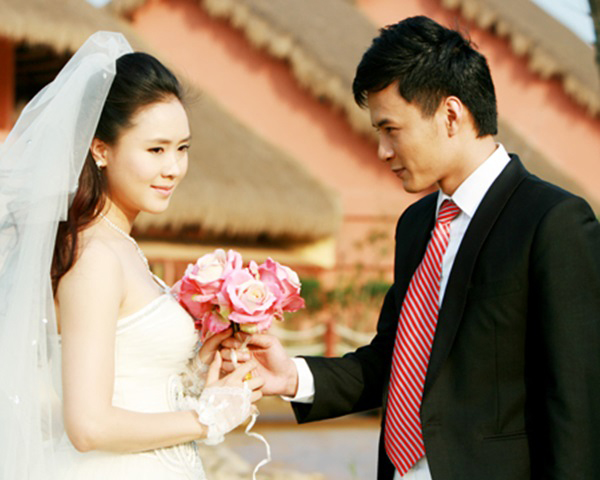 Hướng dương ngược nắng cận kề tập cuối: Hồng Diễm làm cô dâu xinh đẹp, quả là tường thành nhan sắc 10 năm không đổi - Ảnh 5.