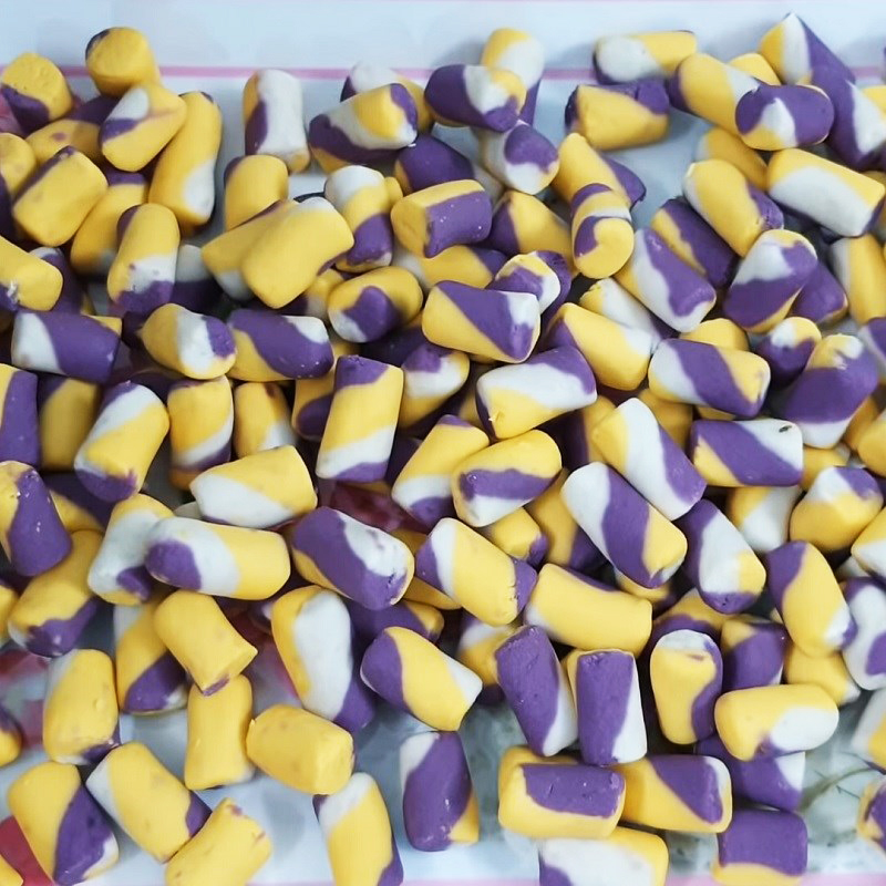 Tranh thủ ng&agrave;y nghỉ lễ cuối c&ugrave;ng, chị em v&agrave;o bếp l&agrave;m b&aacute;t ch&egrave; khoai dẻo ăn cho m&aacute;t ruột! - Ảnh 9.