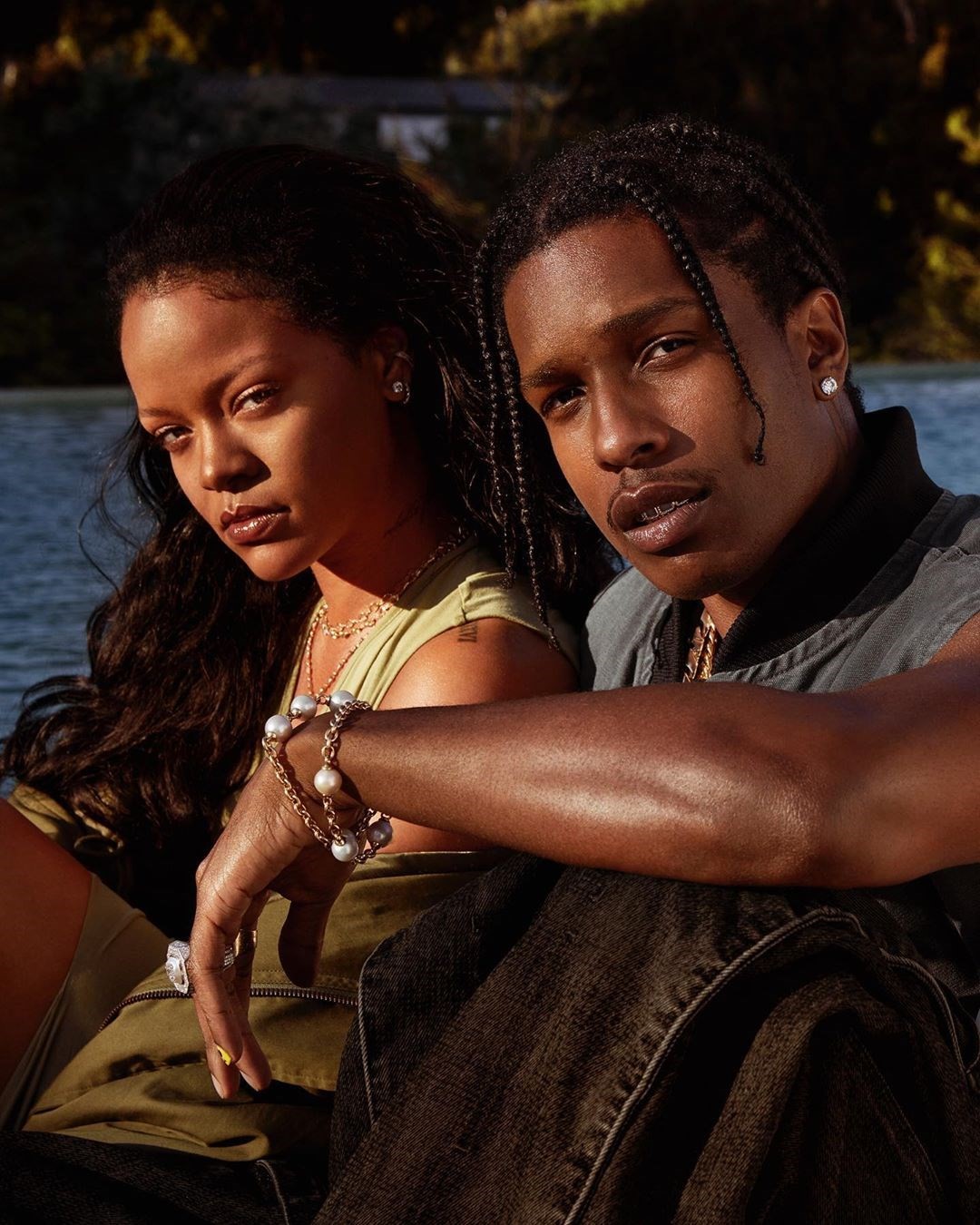 Mới chia tay tỷ phú, Rihanna đã hẹn hò tình mới với danh tính bất ngờ: Thì ra là rapper quyền lực, còn tự xác nhận vì 7 năm chịu kiếp “friendzone” - Ảnh 3.