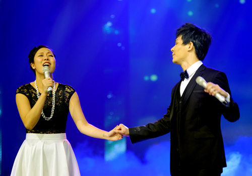 Clip hát cực tình, cực ngọt của Nathan Lee và Ngô Phương Lan - Hoa hậu quyền quý, thông minh bậc nhất - Ảnh 2.