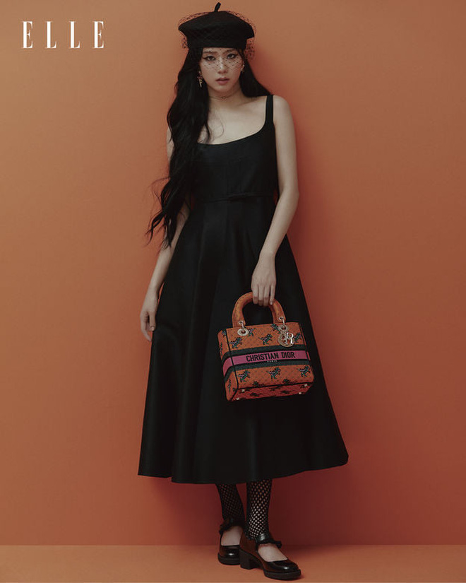 Bắt trend cùng BST túi xách Dior của Jisoo – Kirei & Hansamu