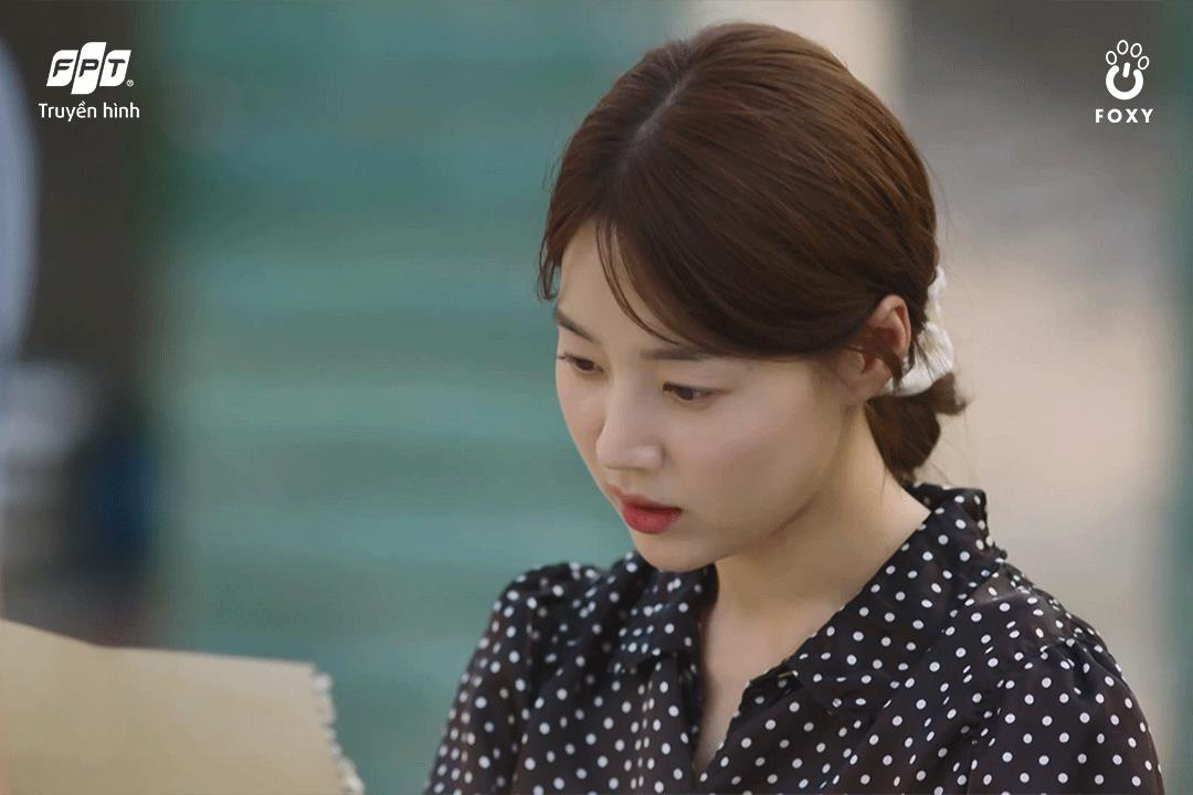 Nỗi đau quá khứ đeo bám các nhân vật trong series Khu Vườn Hoàng Kim - Ảnh 2. Nỗi đau quá khứ đeo bám các nhân vật trong series Khu Vườn Hoàng Kim - Ảnh 2.