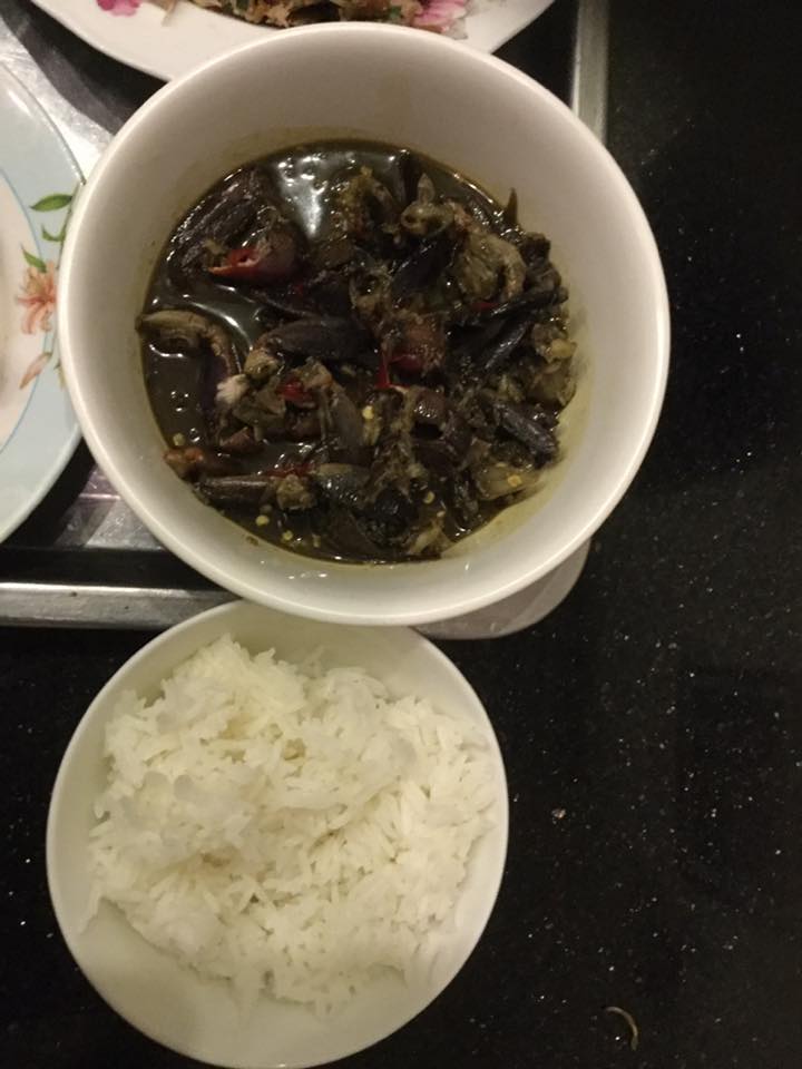 Trong thẻ có hàng chục tỷ, Hoài Linh vẫn ăn uống đạm bạc, có bữa chỉ dăm ba con cá khô là đủ thấy "ngon tét nách" - Ảnh 6. Trong thẻ có hàng chục tỷ, Hoài Linh vẫn ăn uống đạm bạc, có bữa chỉ dăm ba con cá khô là đủ thấy "ngon tét nách" - Ảnh 6.