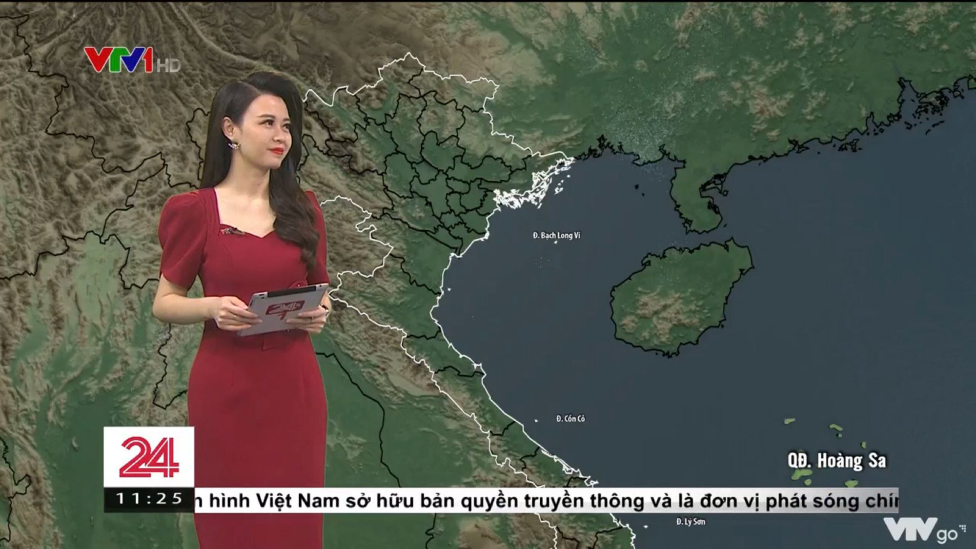 Chiêm ngưỡng gu ăn mặc hút hồn của BTV thời tiết Hương Liên - Ảnh 6.