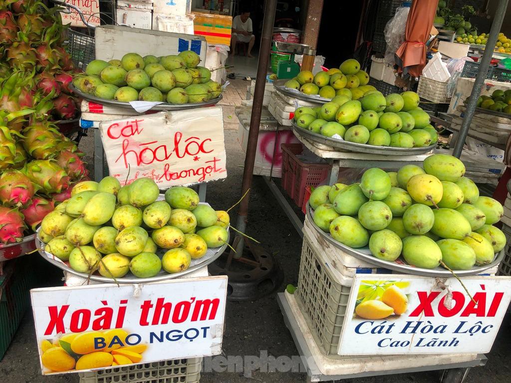 Xo&agrave;i gi&aacute; rẻ ngập chợ TPHCM - Ảnh 3.