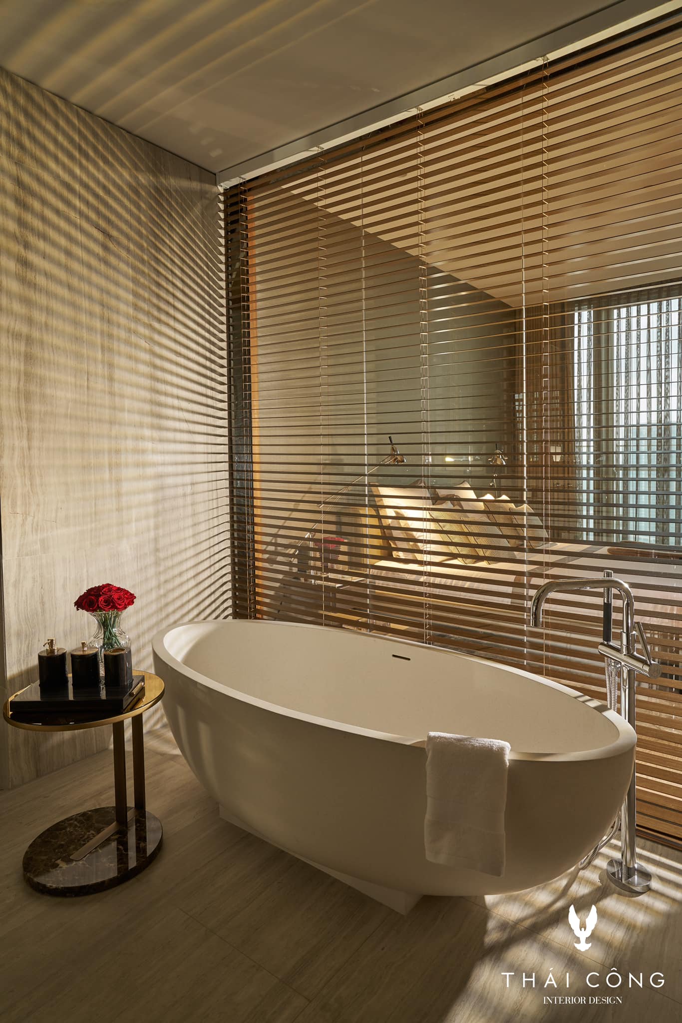 Thái Công khoe phòng tắm kết nối trực tiếp với phòng ngủ sang như khách sạn, nhưng dùng mới thấy cả tá sự bất tiện - Ảnh 11.