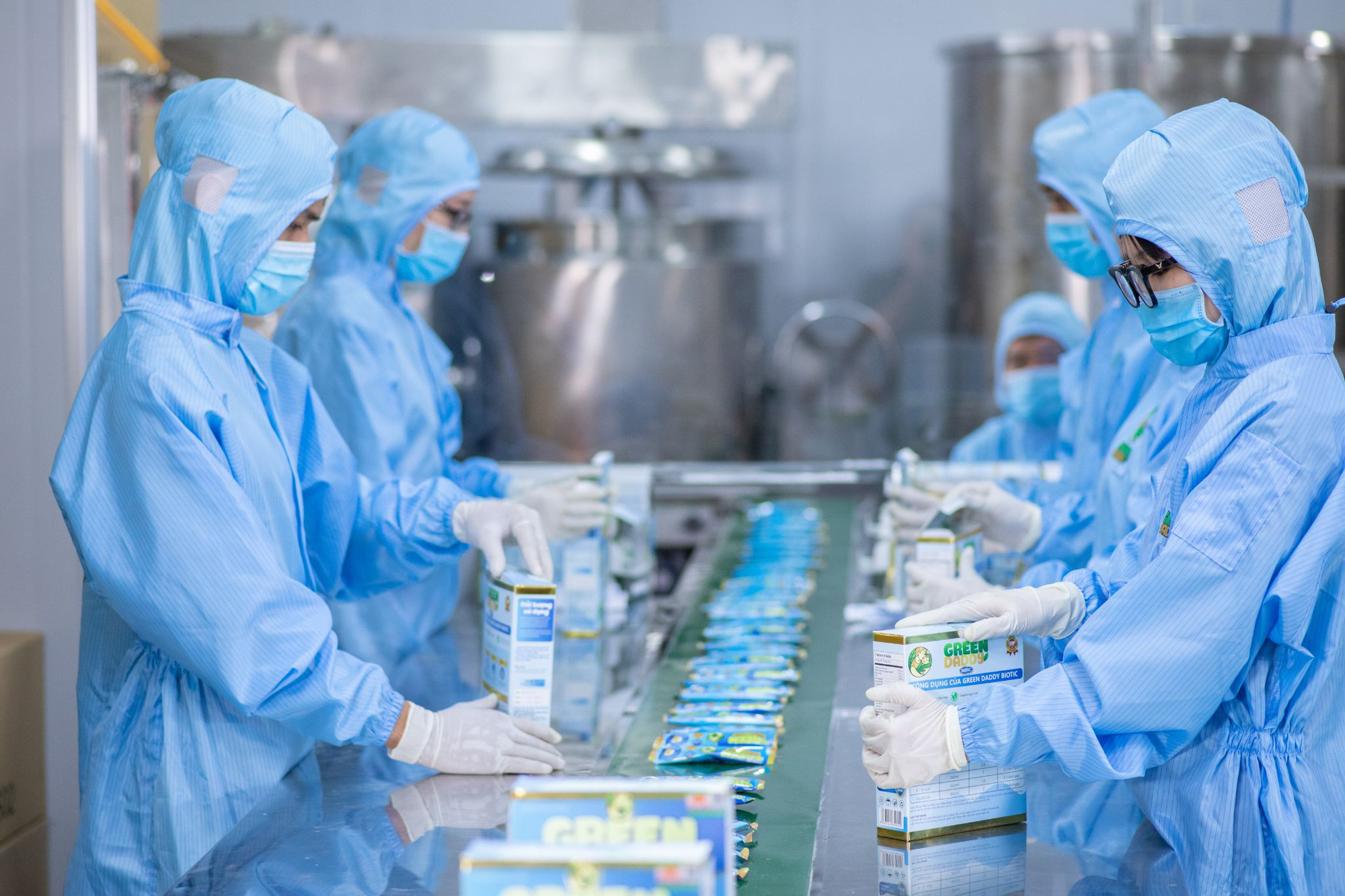 Chuỗi siêu thị Nutri Mart đắt khách trong ngày mở bán đầu tiên - Ảnh 2. Chuỗi siêu thị Nutri Mart đắt khách trong ngày mở bán đầu tiên - Ảnh 2.