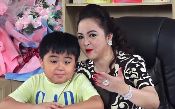 Huỳnh Hằng Hữu – con trai bà Phương Hằng: Alpha Kid nhỏ tuổi tự lập và làm chủ tài khoản Youtube cá nhân - Ảnh 1.