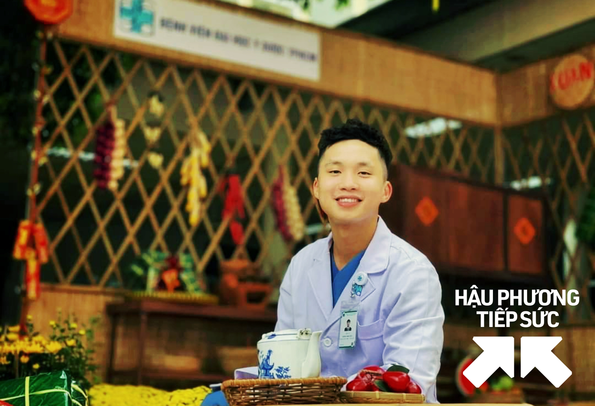 Bác sĩ Sài Gòn điển trai cạo sạch tóc, quyết tâm lên đường chi viện Bắc Giang chống dịch COVID-19 - Ảnh 1. Bác sĩ Sài Gòn điển trai cạo sạch tóc, quyết tâm trước giờ lên đường chi viện Bắc Giang chống dịch COVID-19 - Ảnh 1.