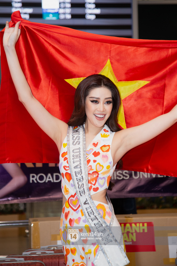 Dàn sao Việt hướng về Khánh Vân, nàng hậu đã chuyển 3 outfit và cập nhật hành trình đến Mỹ dự Miss Universe 2020 - Ảnh 13.