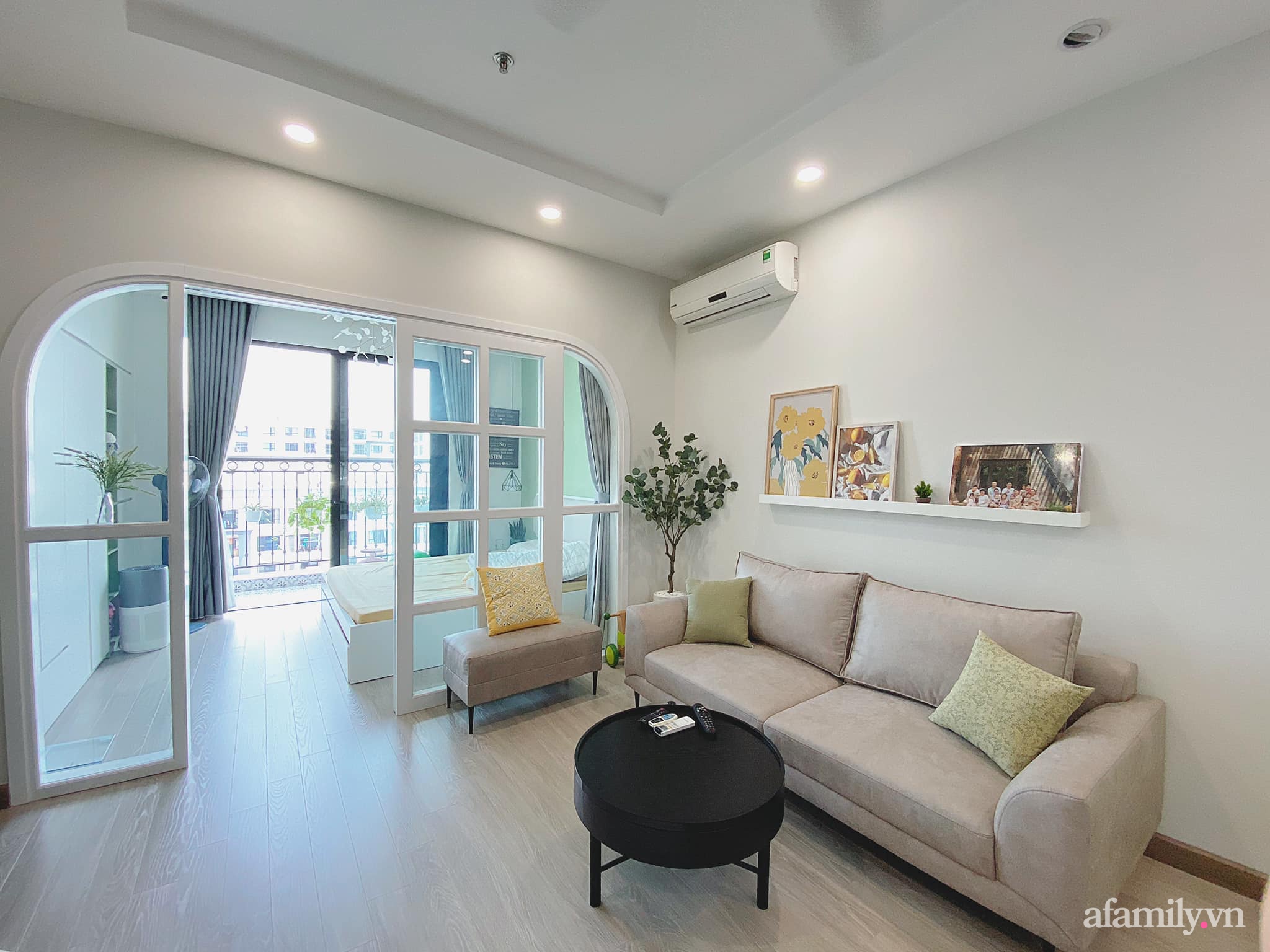 Căn hộ 53m² rộng thoáng tiện nghi với gam màu xanh bơ tinh tế có chi phí hoàn thiện 230 triệu đồng ở Hà Nội - Ảnh 7.