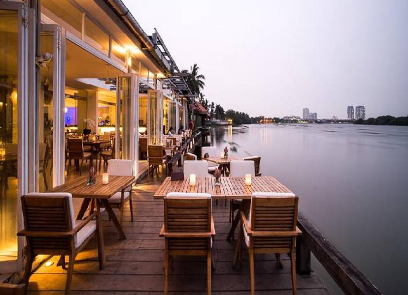 Bị tố gây khó dễ và phân biệt đối xử với khách Việt, nhà hàng ven sông nổi  tiếng Sài Gòn nói gì?