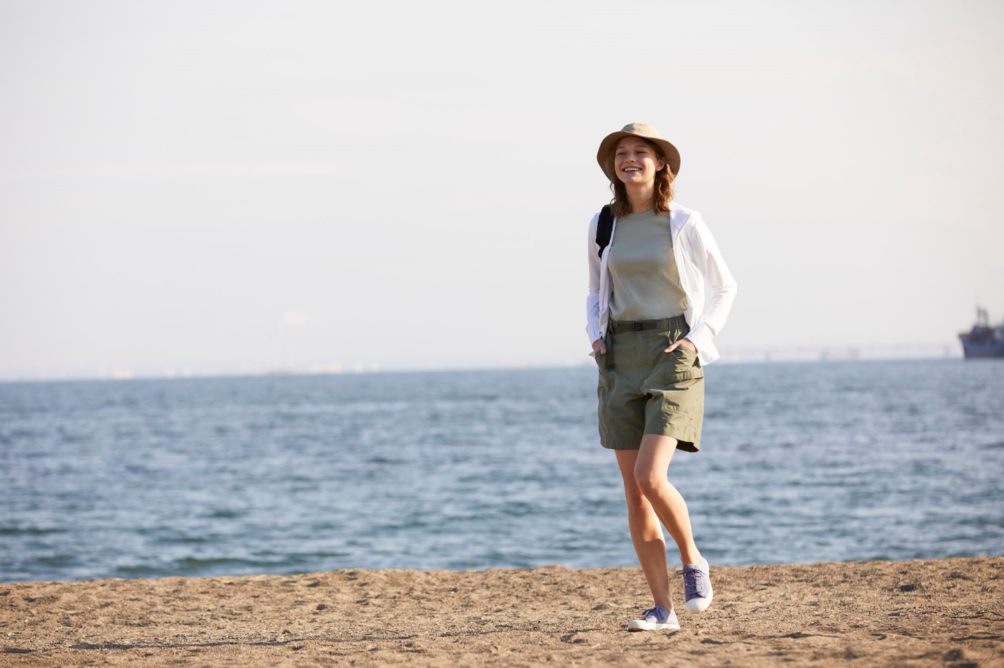 Lễ này muốn trọn vẹn là phải nằm lòng list đồ UNIQLO này để “vừa lên rừng’ vừa ‘xuống biển’ dịp lễ - Ảnh 3. Lễ này muốn trọn vẹn là phải nằm lòng list đồ UNIQLO này để “vừa lên rừng’ vừa ‘xuống biển’ dịp lễ - Ảnh 3.