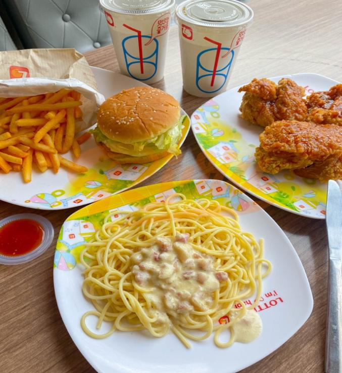 Lotteria đón chào Ngày gia đình Việt Nam 28/06 với combo hấp dẫn cho cả nhà - Ảnh 2.