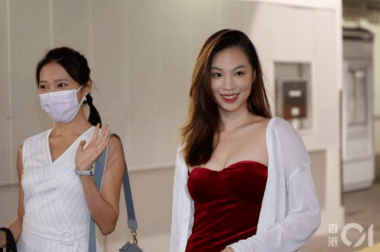 Cuộc thi Hoa hậu Hong Kong 2021: Dàn thí sinh dự thi khiến cộng đồng mạng choáng váng vì nhan sắc &quot;khó đỡ&quot; - Ảnh 14.