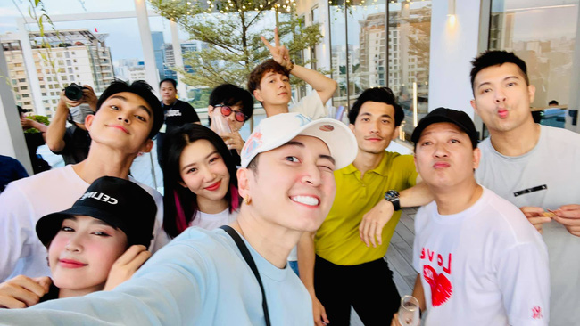 Running Man Vietnam: BTC liên tục đăng clip Lan Ngọc - Trường Giang - Jack nhưng không thấy Karik, liệu có đổi người?  - Ảnh 1.