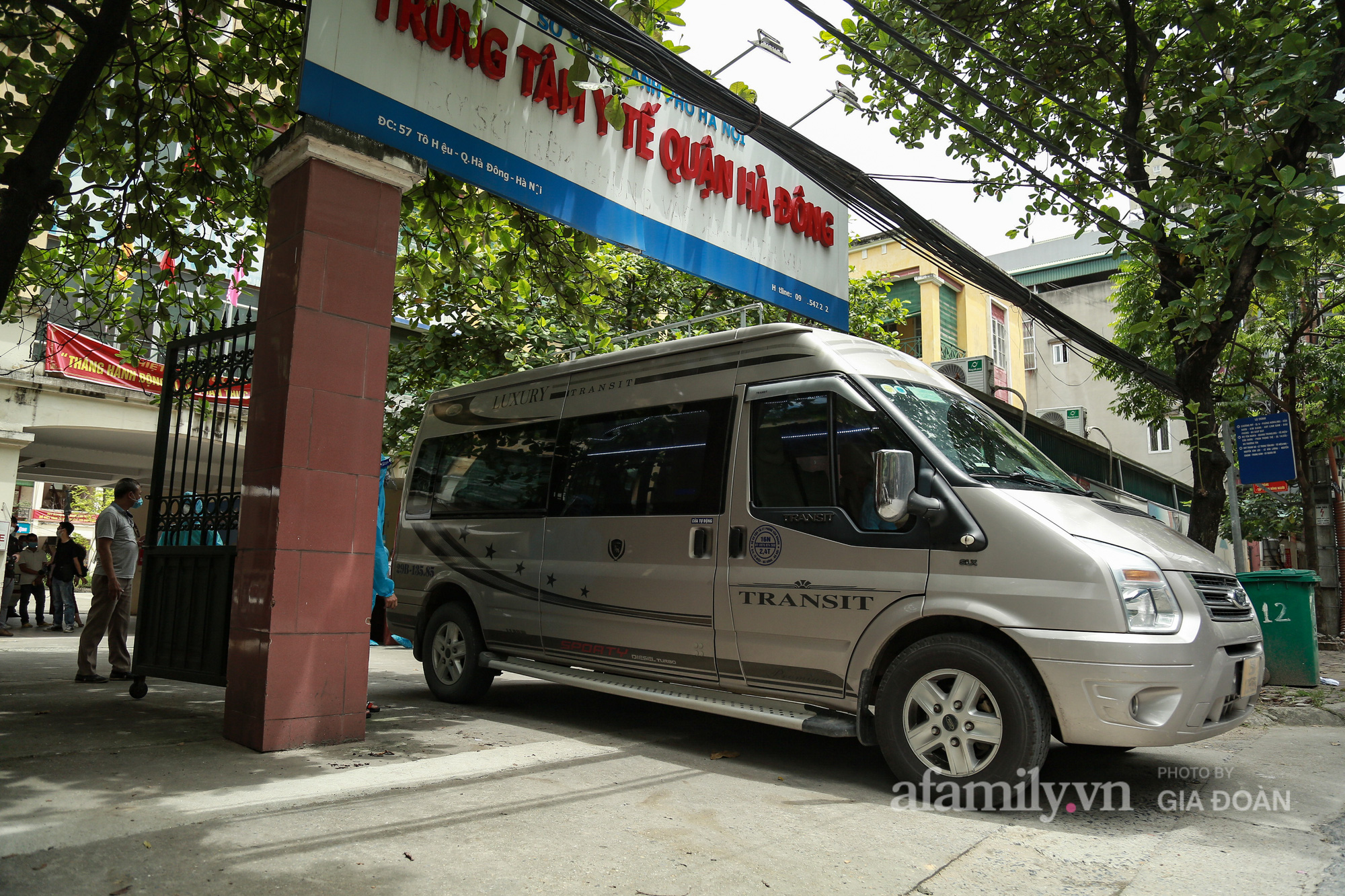 Xe buýt đón công nhân lao động từ tâm dịch Bắc Giang trở về Hà Nội - Ảnh 19.