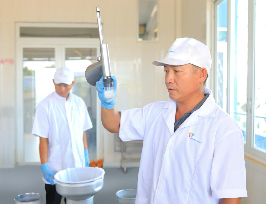 Giá trị lớn lao của nguồn sữa tươi an toàn vượt chuẩn 11 lần đối với bữa ăn sáng cho con - Ảnh 4. Giá trị lớn lao của nguồn sữa tươi an toàn vượt chuẩn 11 lần đối với bữa ăn sáng cho con - Ảnh 4.