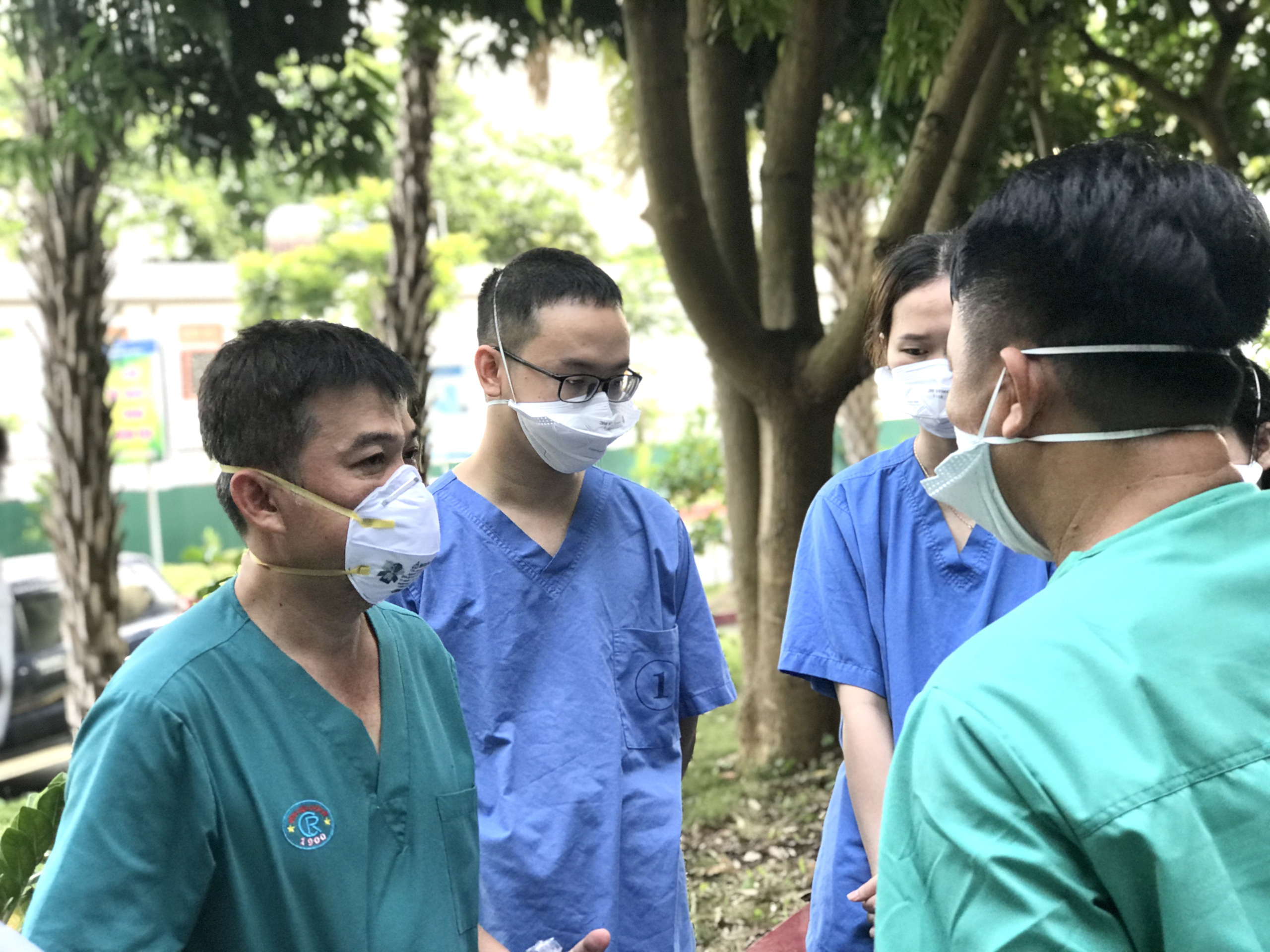 Hai ca bệnh nặng phải đặt ECMO tại Bệnh viện Phổi Bắc Giang - Ảnh 4.