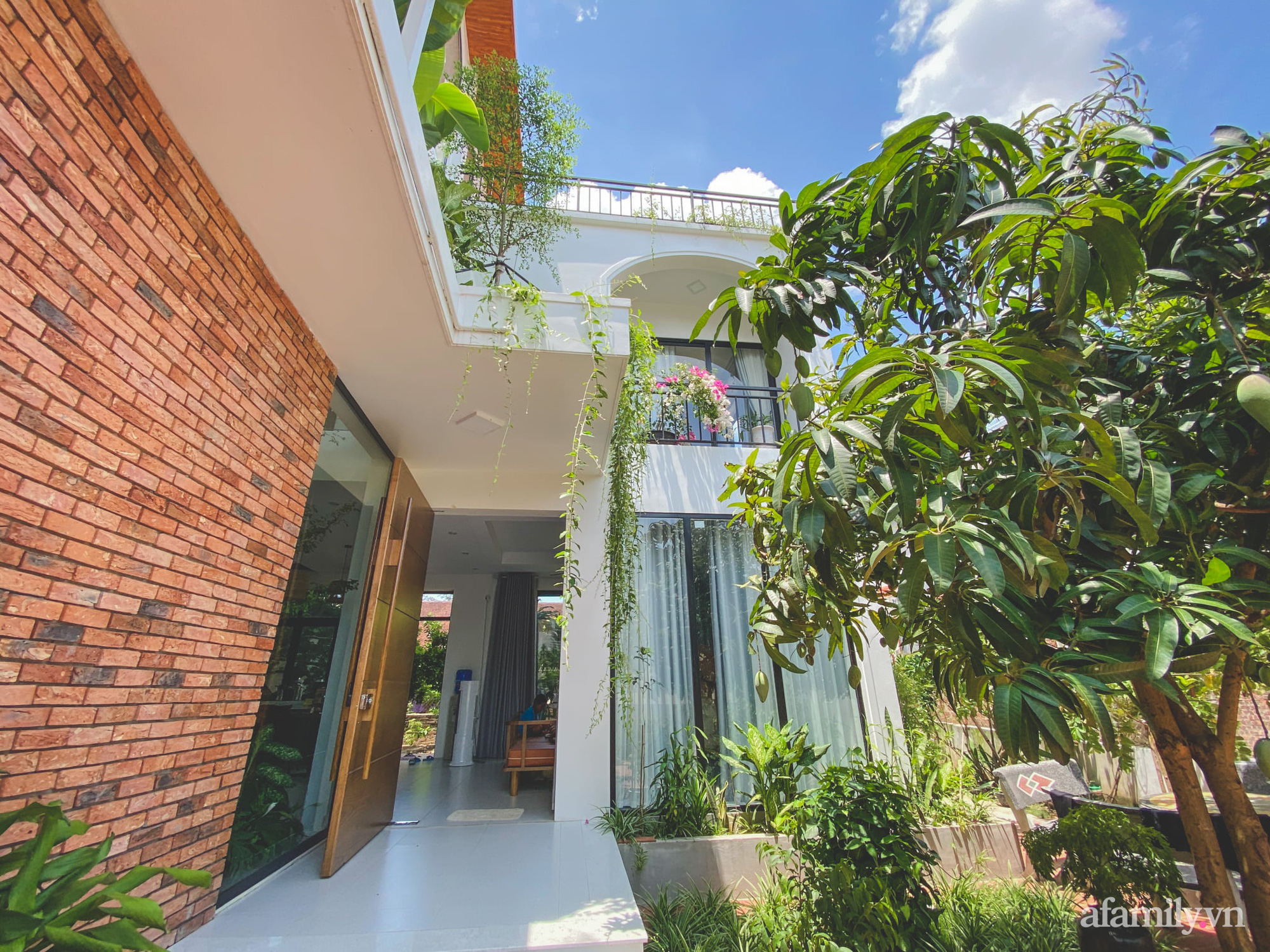Căn nhà 90 m² đẹp bình yên, xanh mát bóng cây giữa làng cổ Đường Lâm, Hà Nội - Ảnh 6.