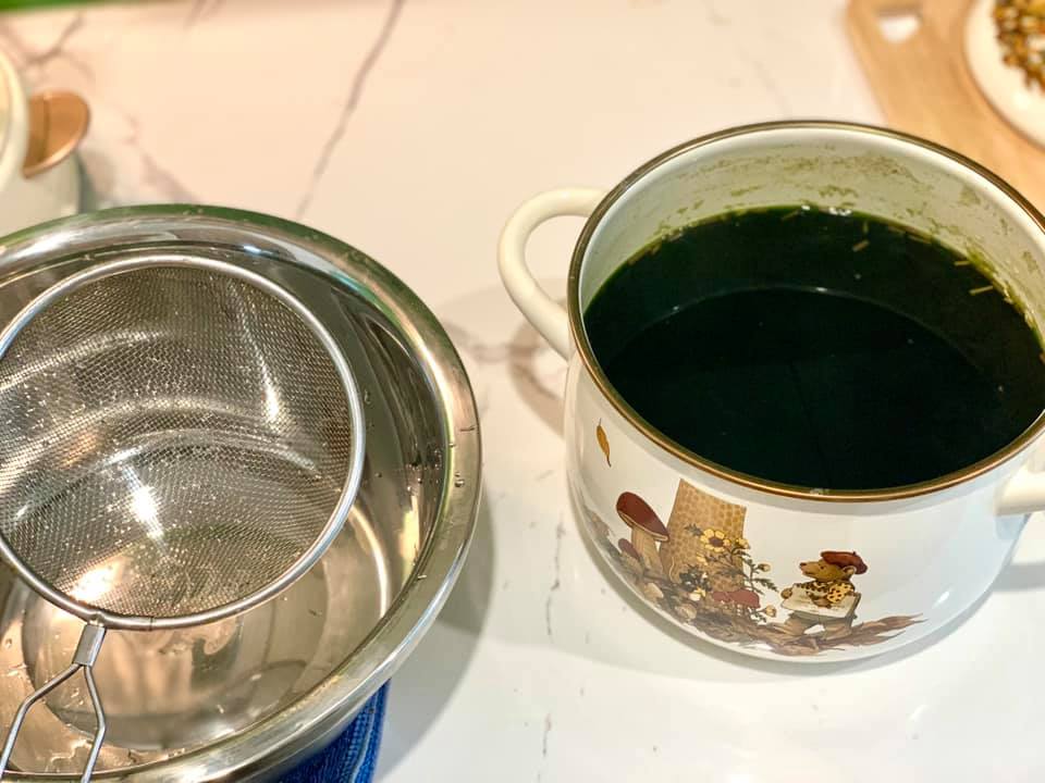 Đừng l&agrave;m tr&agrave; Th&aacute;i bằng g&oacute;i pha sẵn nữa, thử c&ocirc;ng thức n&agrave;y xem vừa thơm vừa ngon, trời n&oacute;ng ai uống 1 cũng muốn uống 2! - Ảnh 6.