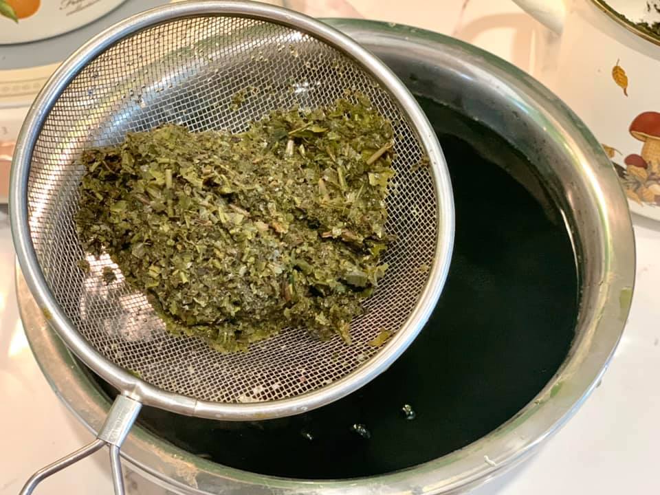 Đừng l&agrave;m tr&agrave; Th&aacute;i bằng g&oacute;i pha sẵn nữa, thử c&ocirc;ng thức n&agrave;y xem vừa thơm vừa ngon, trời n&oacute;ng ai uống 1 cũng muốn uống 2! - Ảnh 7.