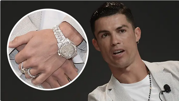 Tỉ phú đô la Ronaldo sở hữu chiếc đồng hồ Rolex đắt nhất lịch sử, triệu fan ngưỡng mộ - Ảnh 1.