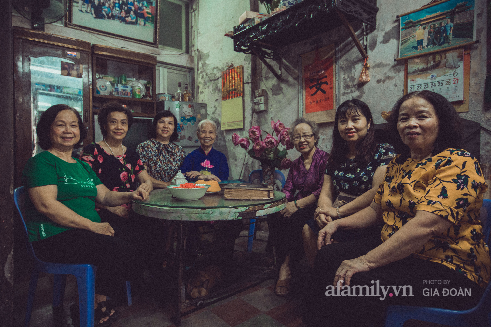 Chìa khóa hạnh phúc của gia đình tứ đại đồng đường giữa phố cổ Hà Nội: Bên nhau nhiều năm nhưng chẳng ai nặng lời với nhau bao giờ - Ảnh 14.