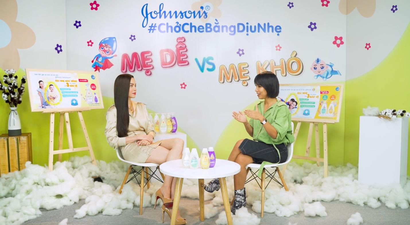 Hà Hồ - Thuỳ Minh: 2 bà mẹ sắc sảo biện luận quan điểm trái ngược khi chăm sóc con nhưng cuối cùng lại thống nhất ở một điểm - Ảnh 1. Hà Hồ - Thuỳ Minh: 2 bà mẹ sắc sảo biện luận quan điểm trái ngược khi chăm sóc con nhưng cuối cùng lại thống nhất ở một điểm - Ảnh 1.