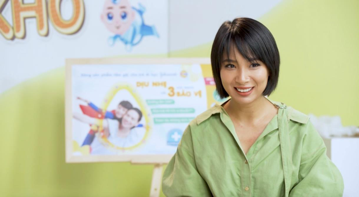 Hà Hồ - Thuỳ Minh: 2 bà mẹ sắc sảo biện luận quan điểm trái ngược khi chăm sóc con nhưng cuối cùng lại thống nhất ở một điểm - Ảnh 5. Hà Hồ - Thuỳ Minh: 2 bà mẹ sắc sảo biện luận quan điểm trái ngược khi chăm sóc con nhưng cuối cùng lại thống nhất ở một điểm - Ảnh 5.