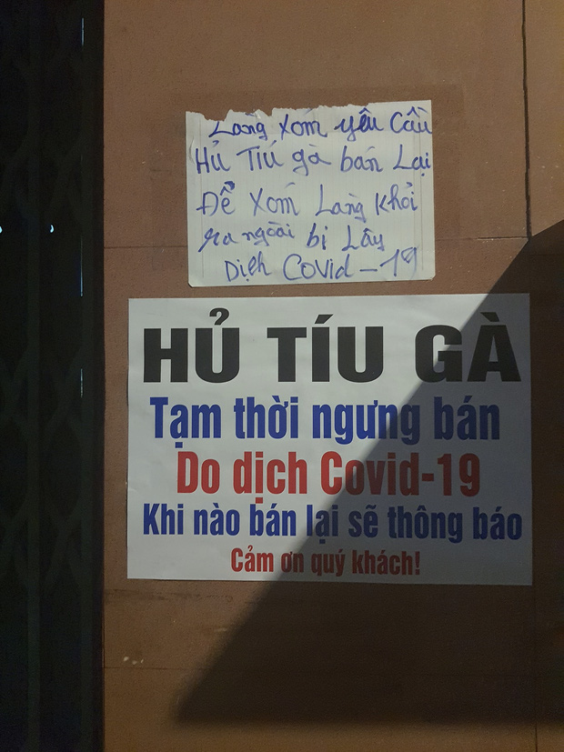 Ở Sài Gòn có 1 cô bán hủ tiếu sợ &quot;con cô vít&quot; nên treo biển nghỉ khoẻ, nguyên 1 xóm &quot;lao đao&quot; viết banner đòi bán lại! - Ảnh 1.
