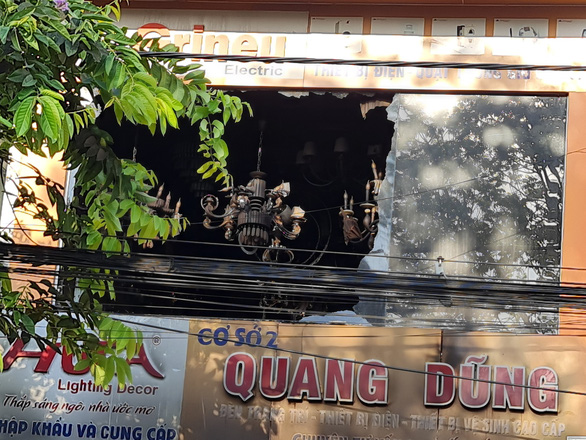 Vụ cháy nhà 4 người tử vong thương tâm ở Quảng Ngãi: &quot;Chị ấy nói không thể xuống được cầu thang vì lửa, đang kẹt cùng 2 con&quot; - Ảnh 2.