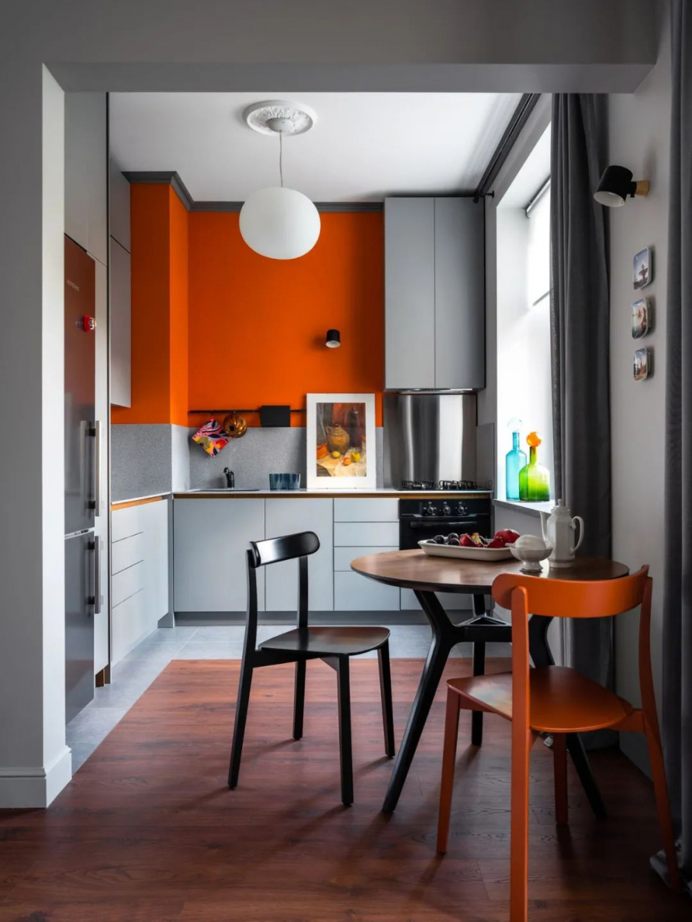 Những “tuyệt chiêu” thiết kế cho căn bếp 4-5m2, không gian nhỏ mà hiệu quả sử dụng vẫn hoàn hảo - Ảnh 11.