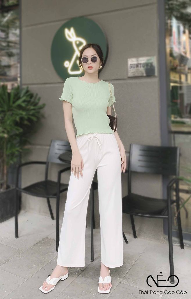 Dân tình ùn ùn mua áo H&M 400k giống Công nương Kate, có nhiều kiểu na ná để bạn dễ sắm theo - Ảnh 5. Dân tình ùn ùn mua áo H&M 400k giống Công nương Kate, có nhiều kiểu na ná để bạn dễ sắm theo - Ảnh 5.