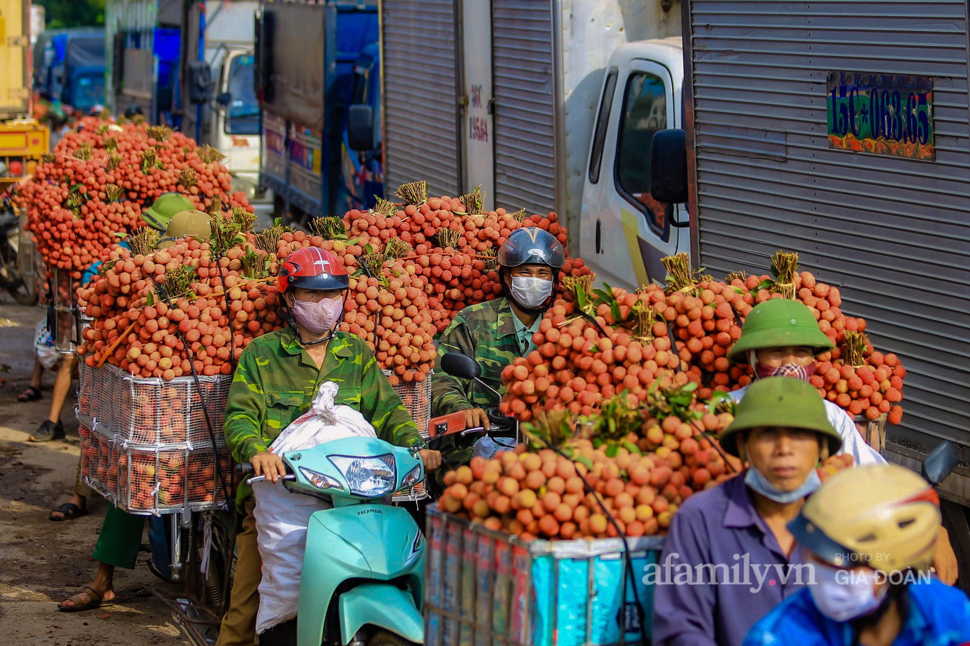 Chợ vải Bắc Giang nhộn nhịp vào mùa - Ảnh 16.