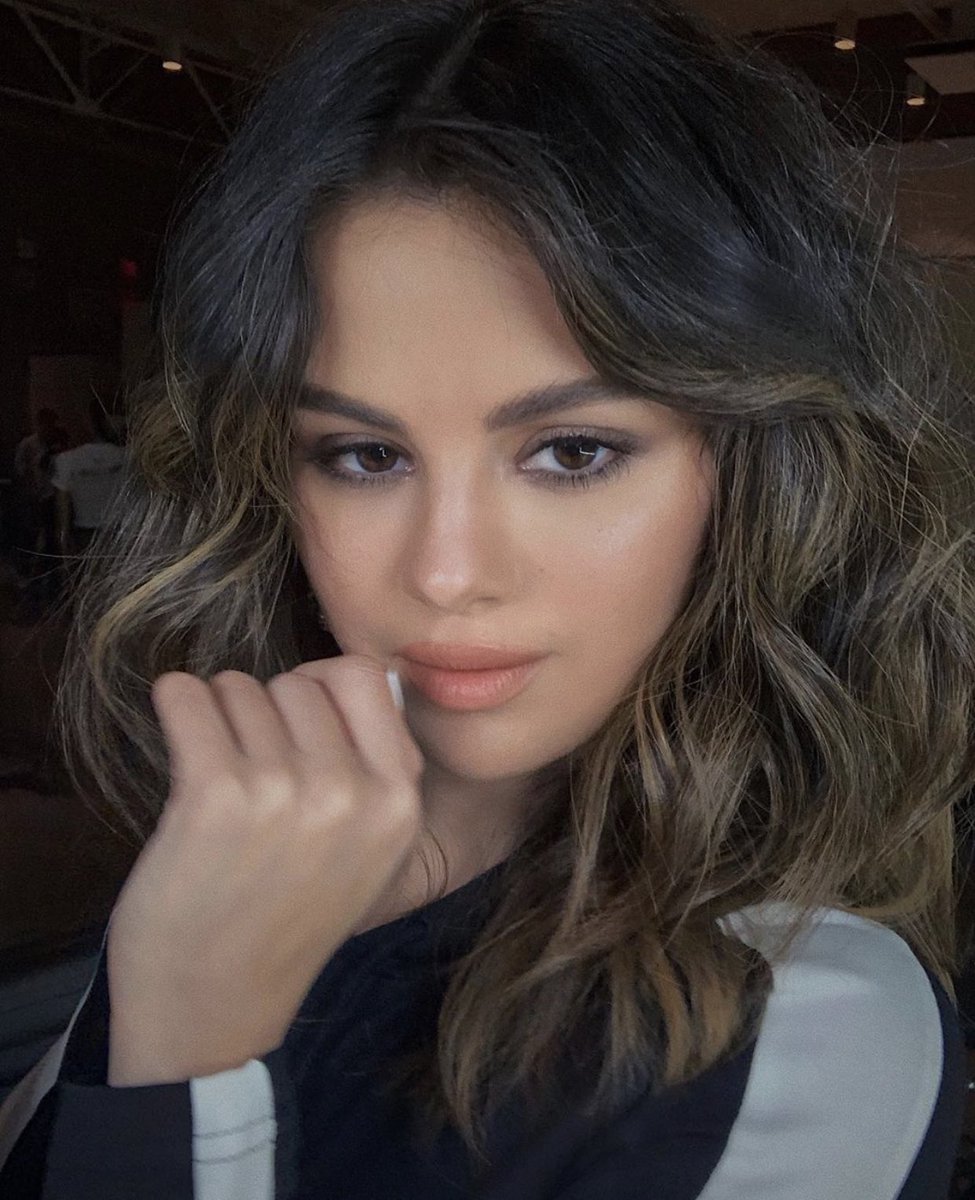 Chẳng phải tự dưng người ta lại gọi Selena Gomez là Nữ hoàng selfie, có lý do cả đấy! - Ảnh 9.