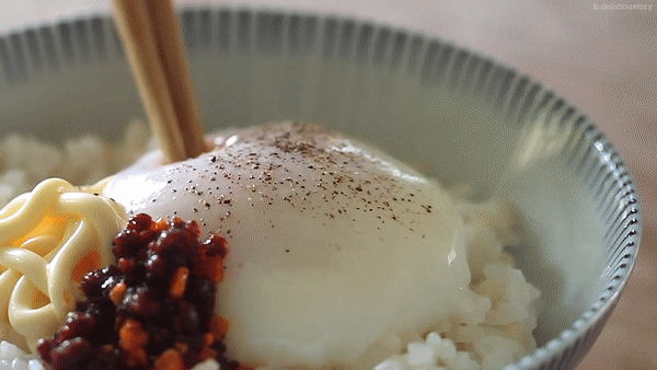 Món trứng onsen của Nhật Bản khiến cho Tóc Tiên phải loay hoay hóa ra có cách làm cầu kỳ nhưng thành phẩm ngon thế này đây - Ảnh 12.