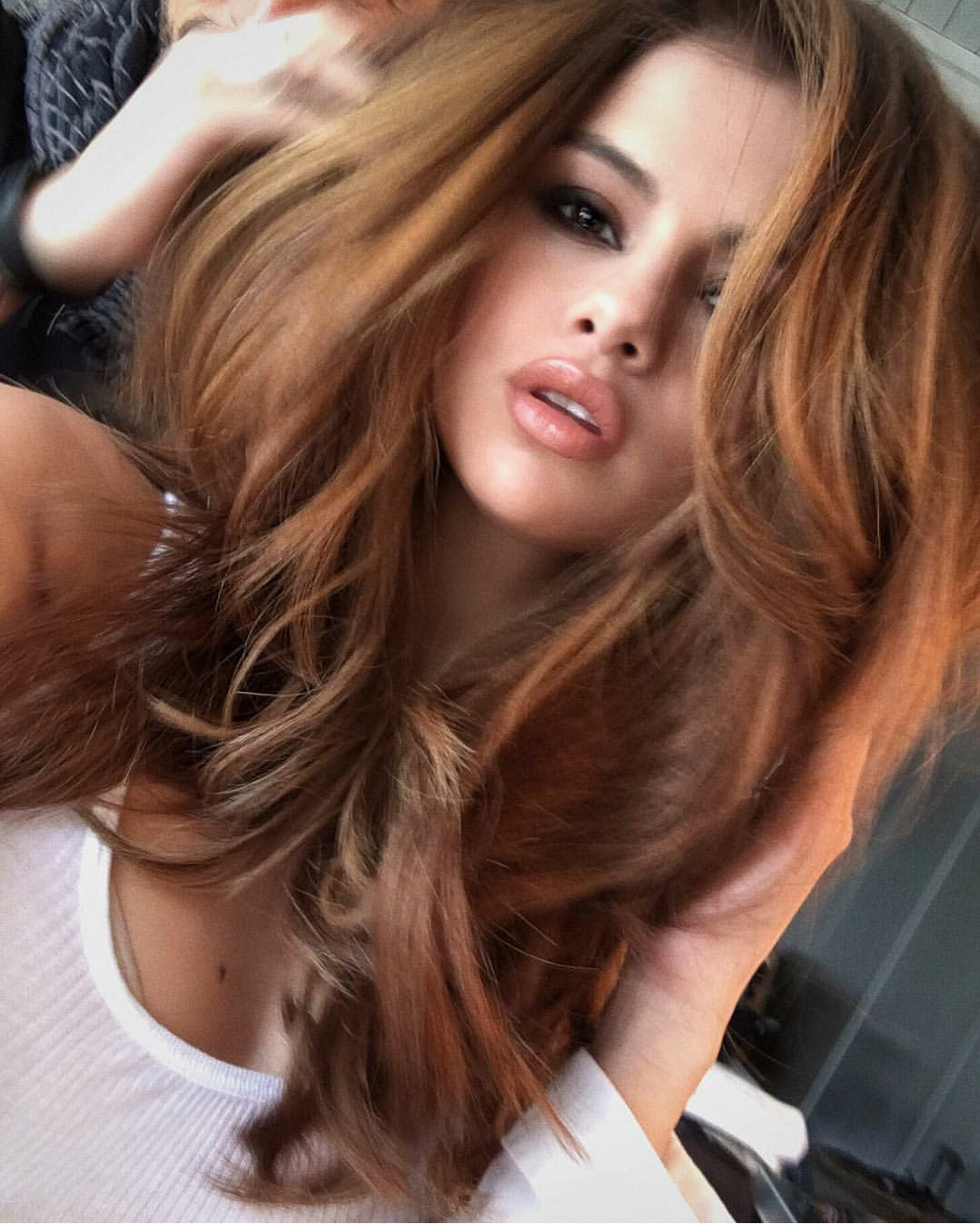 Chẳng phải tự dưng người ta lại gọi Selena Gomez là Nữ hoàng selfie, có lý do cả đấy! - Ảnh 8.