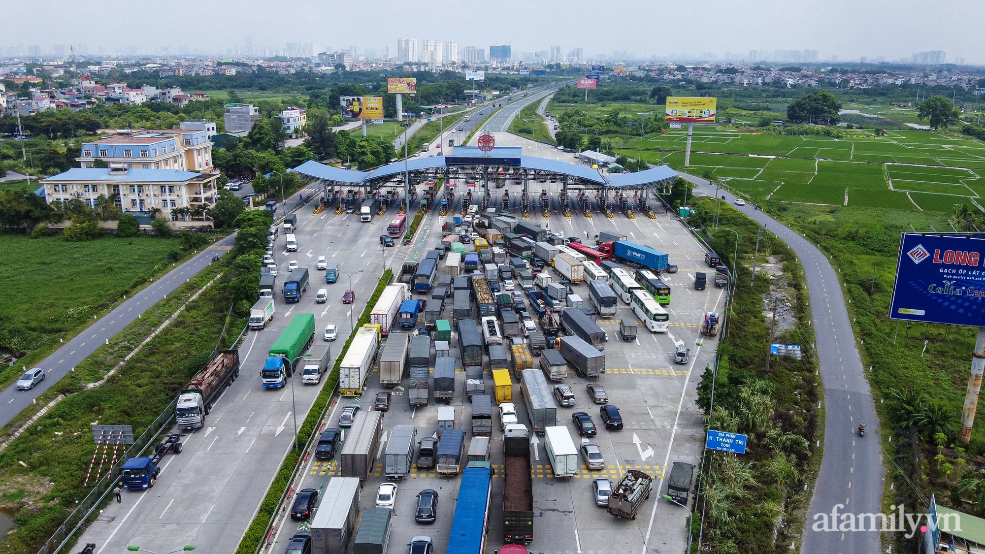 Ngày đầu cách ly xã hội, 100% phương tiện tại 22 chốt kiểm soát đều phải quay đầu, các xe không thuộc 