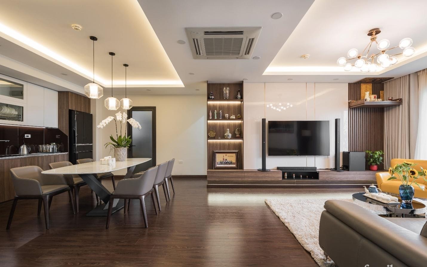 Sự hiện đại và tiện nghi đến từng chi tiết bên trong căn hộ rộng 120m² tại Hà Nội - Ảnh 6.