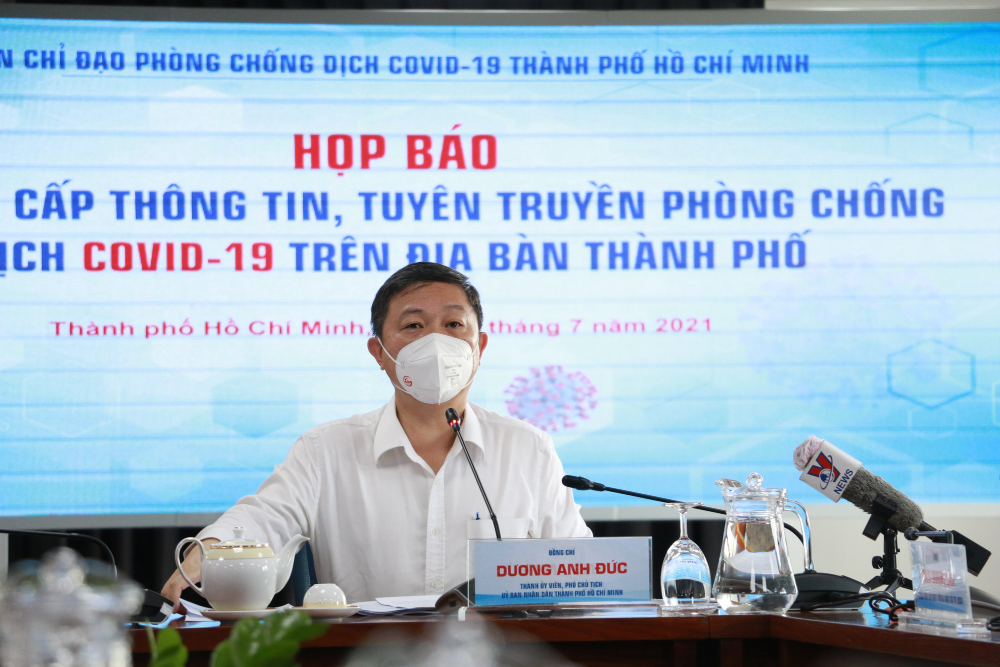 Phó Chủ tịch UBND TP HCM Dương Anh Đức thông tin về việc tuyển sinh lớp 10 - Ảnh 1.