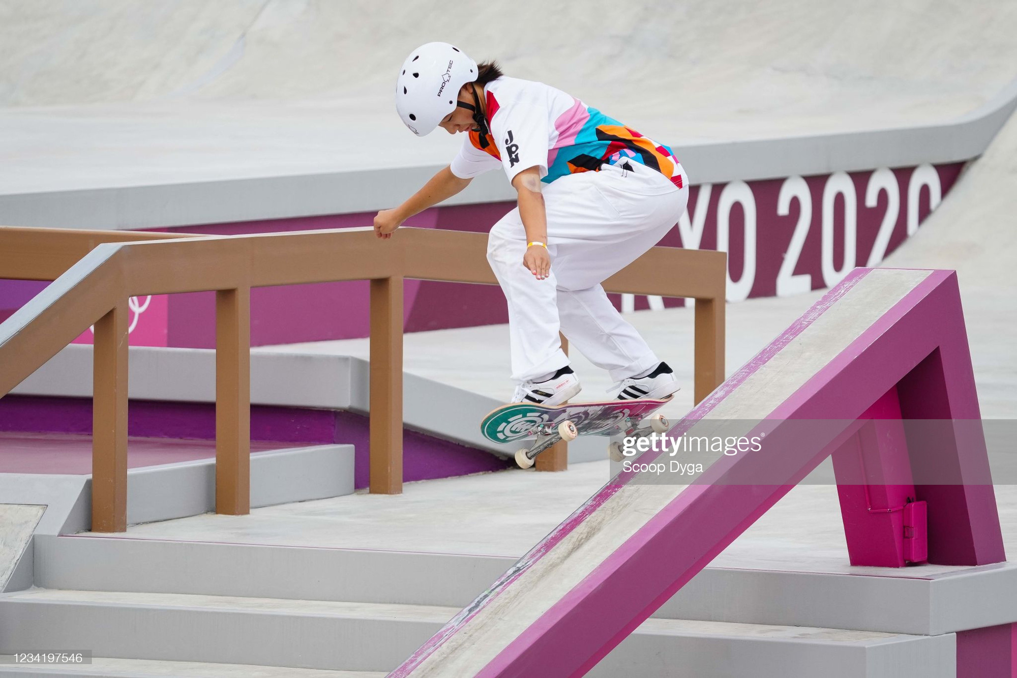 Olympic Tokyo chứng kiến nhà vô địch 13 tuổi - Ảnh 1.