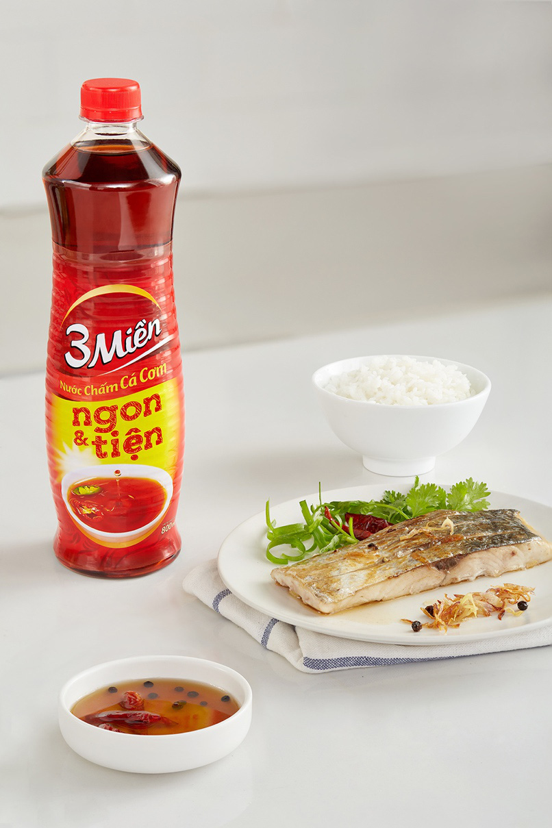 Chef Tuyết Phạm chỉ cách làm món cá chẽm sốt nước mắm hấp đưa cơm - Ảnh 1. Chef Tuyết Phạm chỉ cách làm món cá chẽm sốt nước mắm hấp đưa cơm - Ảnh 1.